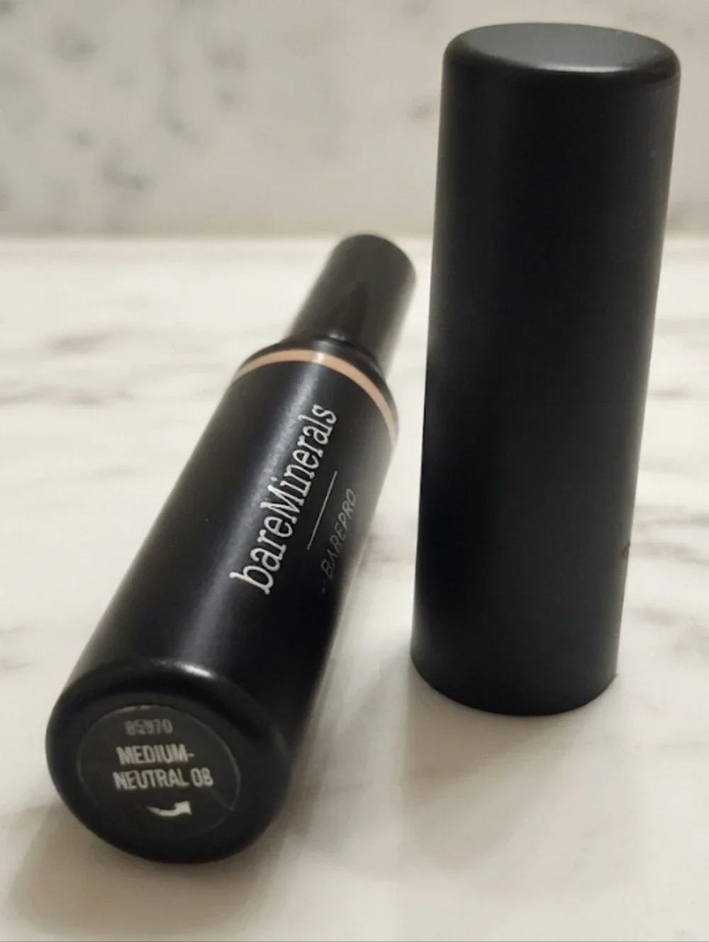 bareMinerals BAREPRO Concealer Medium Neutral 08 ☆Rare ☆ | Read Description